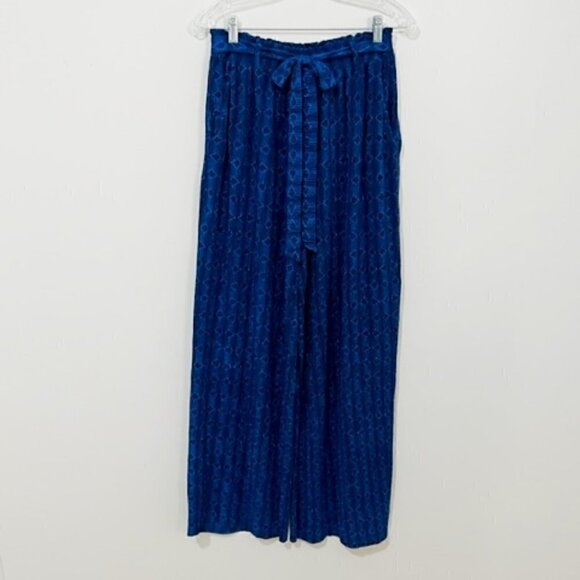 LULAROE Dianne Wide Leg Blue Crinkle Paperbag Pants - Picture 1 of 5